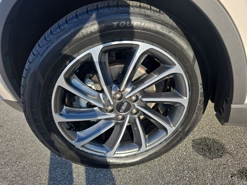 Certified 2023 Lincoln Corsair AWD w/ Equipment Group 102A image 34