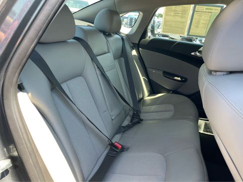 Used 2013 Buick Verano FWD image 22