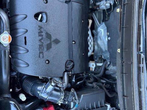 Used 2017 Mitsubishi Outlander Sport LE image 17