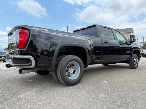 New 2026 Chevrolet Silverado 3500 LT w/ All Star Edition AWD/4WD image 6