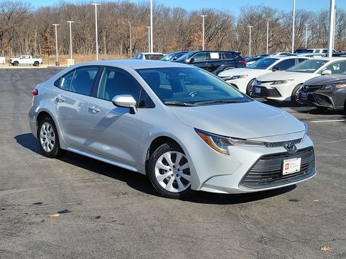 Certified 2024 Toyota Corolla LE image 33