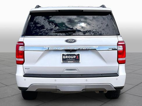 Used 2018 Ford Expedition Max XLT w/ Equipment Group 202A AWD/4WD image 5