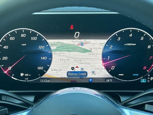 Used 2024 Mercedes-Benz GLC 300 4MATIC image 18