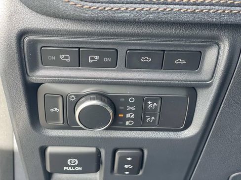 Certified 2022 Ford F150 Lightning Lariat image 20