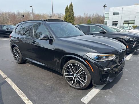 Used 2020 BMW X5 M50i w/ Executive Package image 13