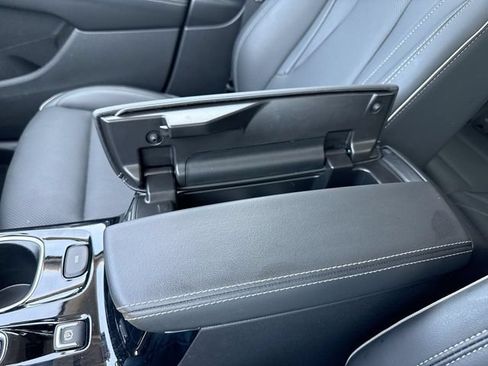 Used 2023 Buick Envision Essence FWD image 21