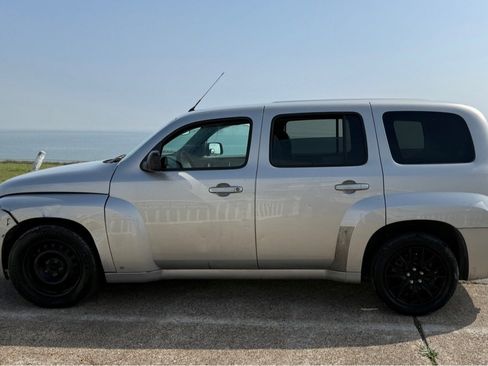 Used 2007 Chevrolet HHR LS image 8