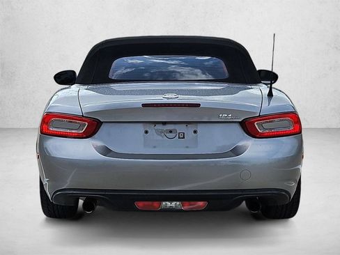 Used 2017 FIAT 124 Spider Lusso RWD image 7