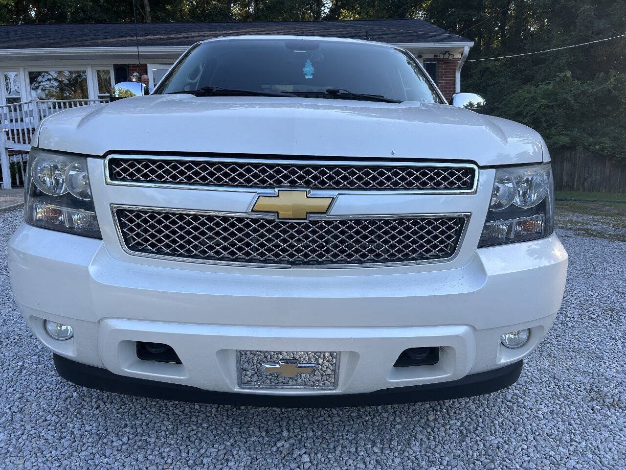 Used 2013 Chevrolet Avalanche LTZ AWD/4WD image 8