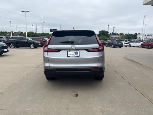 Used 2024 Honda CR-V EX image 6