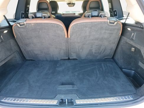 Used 2019 Volvo XC90 T6 Momentum w/ Protection Package Premier image 12