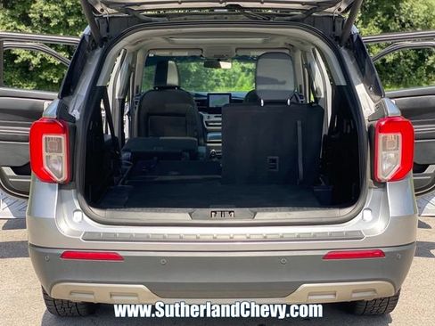 Used 2021 Ford Explorer XLT w/ Equipment Group 202A AWD/4WD image 45