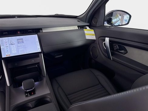 Used 2026 Land Rover Discovery Sport Landmark AWD/4WD image 26