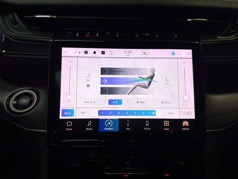 Used 2022 Jeep Grand Cherokee Limited image 19