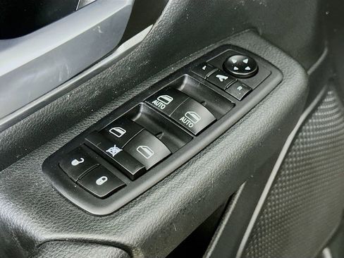 Used 2019 RAM 1500 Big Horn RWD image 19