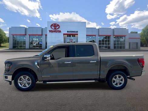 Used 2025 Ford F150 XLT w/ Equipment Group 302A MID AWD/4WD image 4