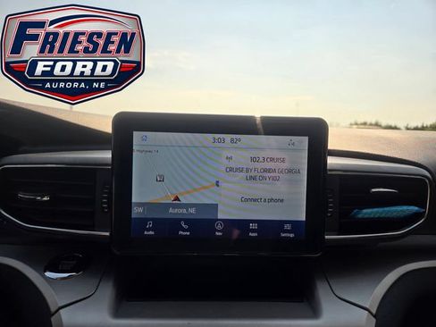 Used 2021 Ford Explorer XLT w/ Equipment Group 202A AWD/4WD image 20