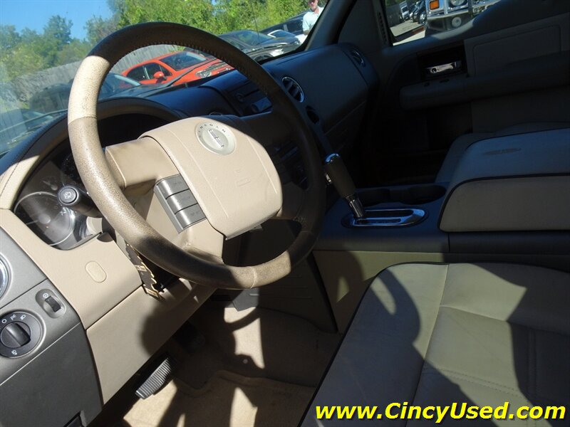 Used 2006 Lincoln Mark LT 2WD image 12