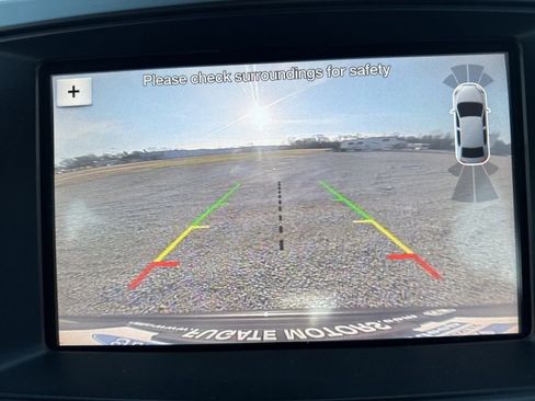 Used 2018 Ford Explorer XLT w/ Equipment Group 202A image 30