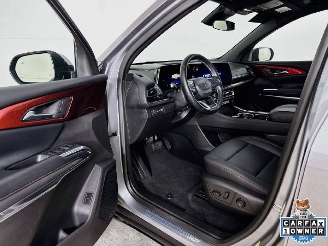 Used 2025 Chevrolet Traverse Z71 w/ Driver Confidence Package AWD/4WD image 3