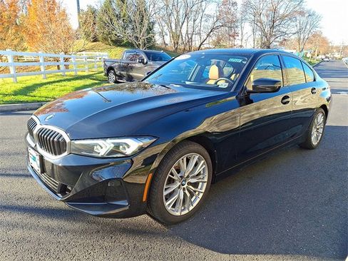 Used 2023 BMW 330i xDrive Sedan w/ Premium Package image 3