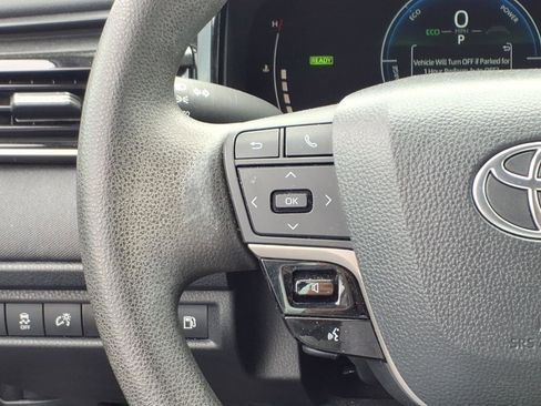 Used 2025 Toyota Camry LE image 20