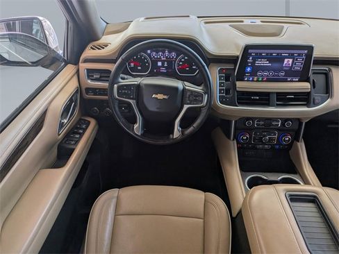 Used 2021 Chevrolet Suburban Premier w/ Premium Package image 19