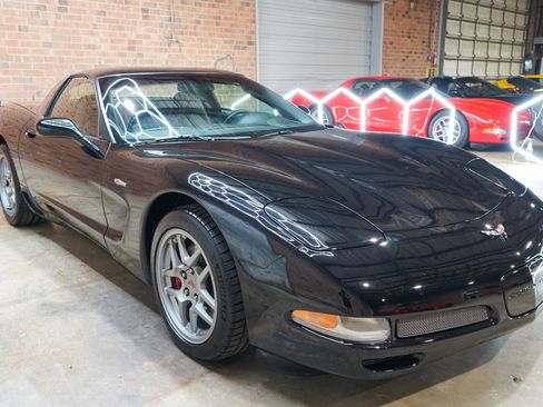 Used 2004 Chevrolet Corvette Z06 RWD image 21