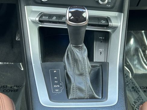 Used 2022 Audi Q3 2.0T Premium Plus image 18