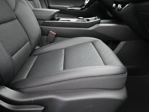 New 2026 Chevrolet Equinox LT w/ Convenience Package II image 25