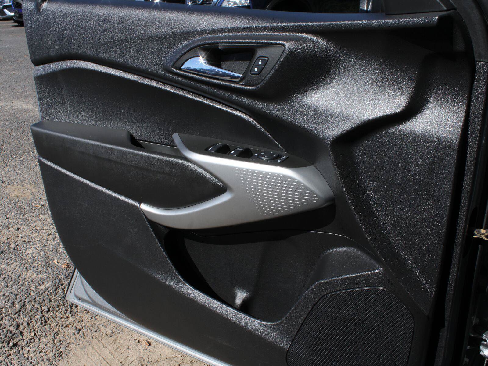 Used 2024 Chevrolet Trax RS w/ Driver Confidence Package FWD image 10