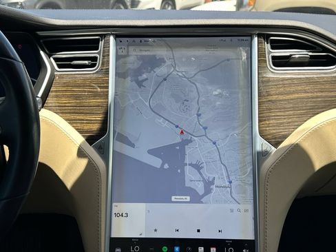 Used 2014 Tesla Model S 60 RWD image 16