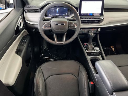 Used 2023 Jeep Compass Limited w/ Elite Group AWD/4WD image 21
