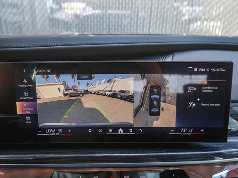 Used 2025 BMW i7 xDrive60 w/ Premium Package AWD/4WD image 20
