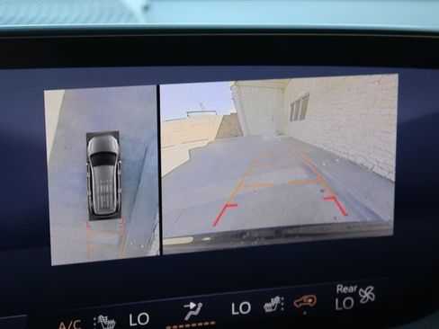 Used 2025 Buick Enclave Sport Touring image 8