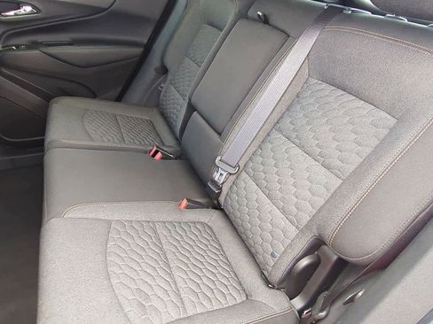 Used 2019 Chevrolet Equinox LT w/ Driver Convenience Package image 18