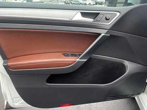 Used 2018 Volkswagen Golf Alltrack SEL image 11