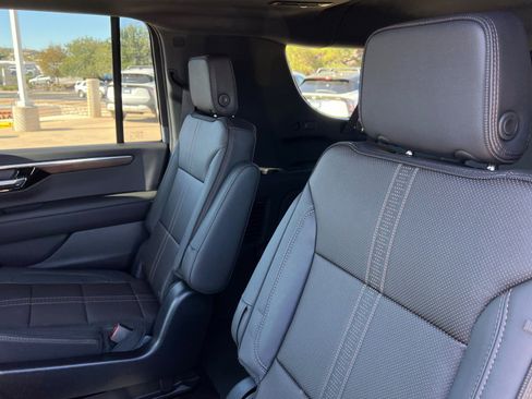 New 2026 Chevrolet Suburban High Country w/ Sun And Tow Package image 21