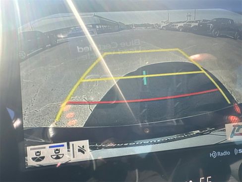 Used 2020 Toyota Camry SE image 29