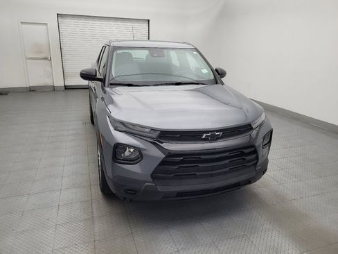 Used 2021 Chevrolet TrailBlazer LS w/ LPO, Blackout Package FWD image 14