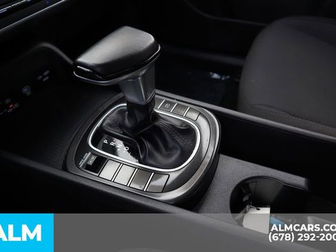 Used 2025 Hyundai Kona SEL image 29