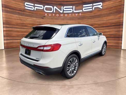 Used 2016 Lincoln MKX Reserve w/ Driver Assistance Package FWD image 7