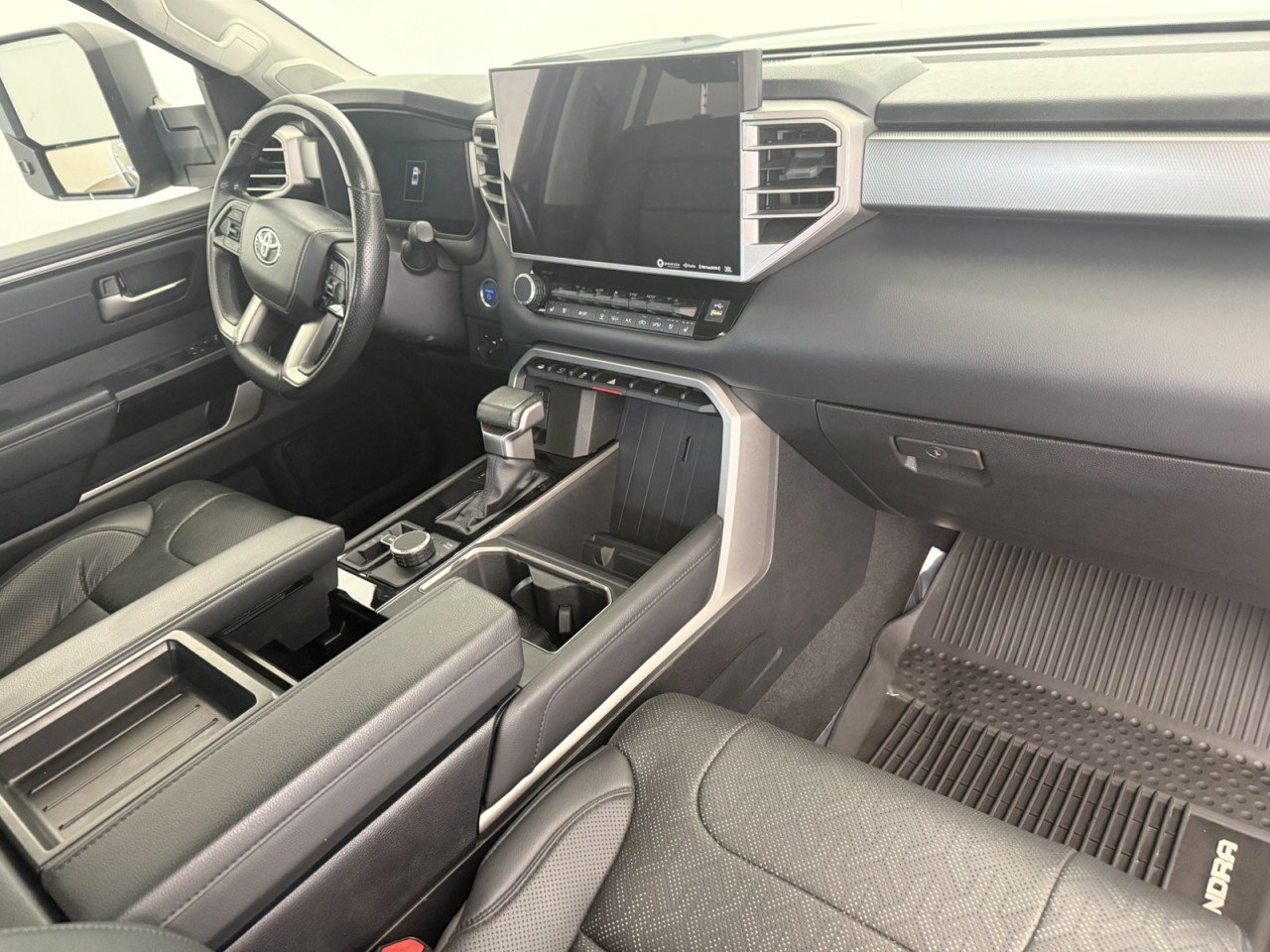 Used 2023 Toyota Tundra Limited AWD/4WD image 11