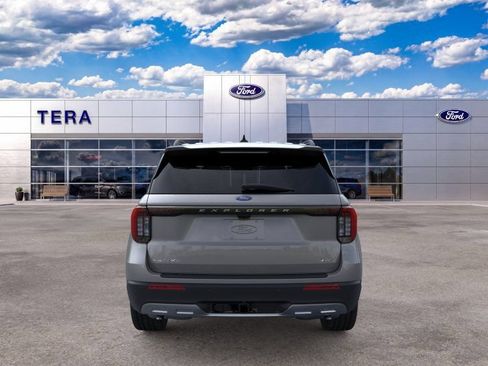 New 2026 Ford Explorer Active w/ Active Comfort Package AWD/4WD image 6