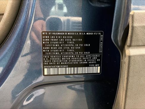 Used 2019 Volkswagen Tiguan SE w/ Panoramic Sunroof Package FWD image 33