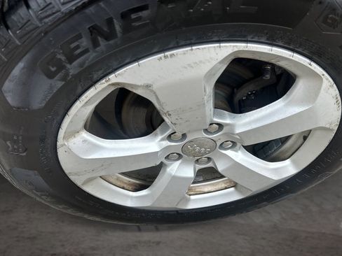 Used 2019 Jeep Compass Latitude w/ Popular Equipment Group AWD/4WD image 16