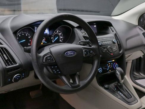 Used 2018 Ford Focus SE image 24