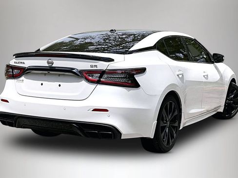 Used 2023 Nissan Maxima SR w/ Sport Mat Group FWD image 5