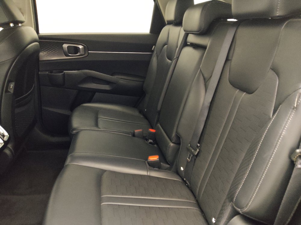 Used 2024 Kia Sorento S FWD image 18