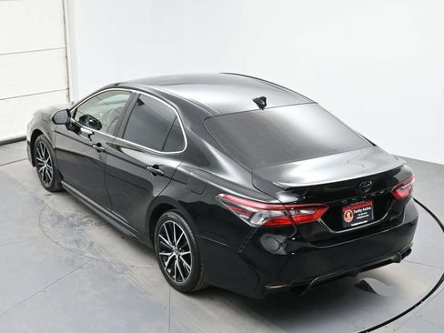 Used 2024 Toyota Camry SE image 31